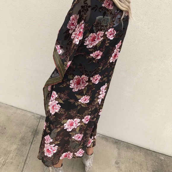 Aratta ‘Flying Burnout’ Duster - Picture 7 of 8